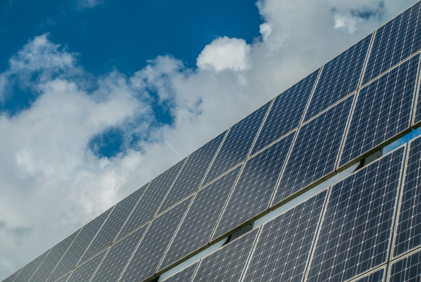 Antea Group ha redactado el proyecto de la planta solar y conexión eléctrica del aeropuerto de Reus en Tarragona (España)